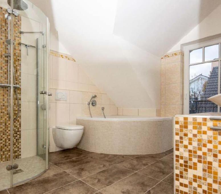 Phantastisches Haus Mit Pool Direkt In Muenchen 외부 사진